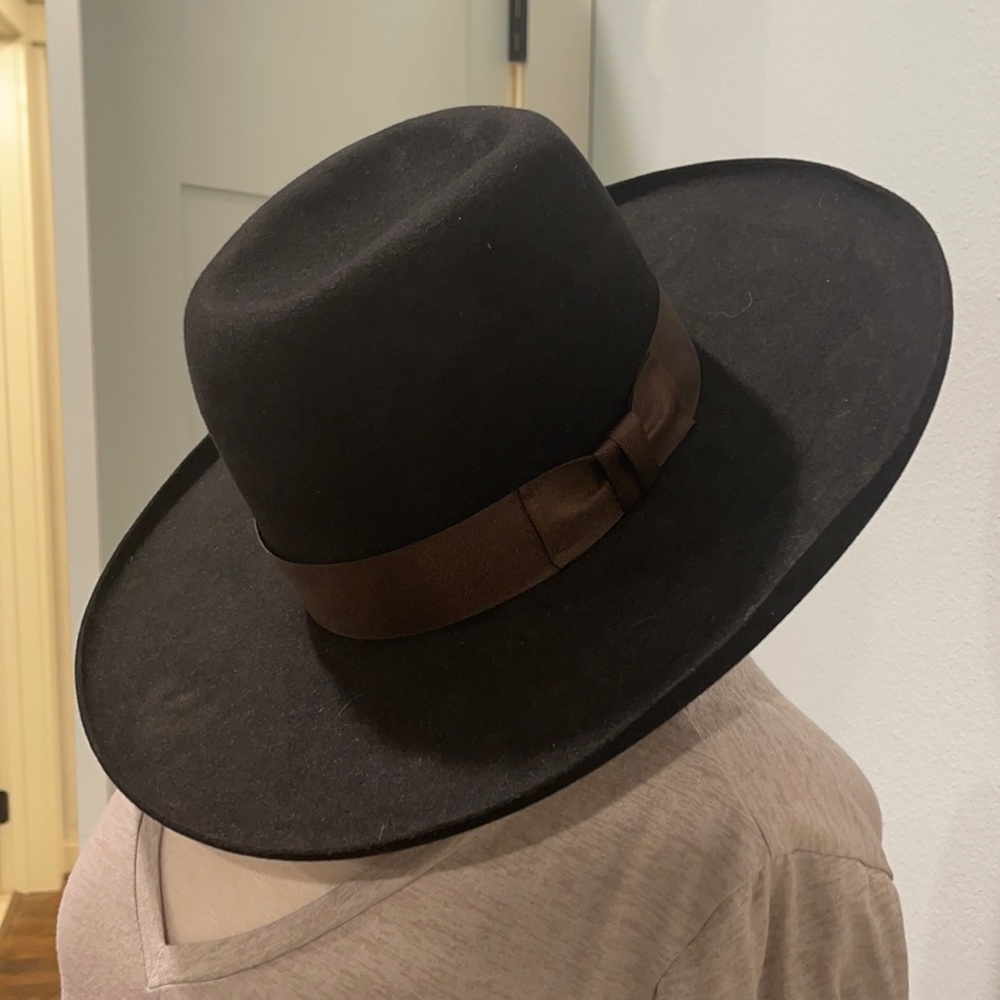 Black Felt Cowboy Hat